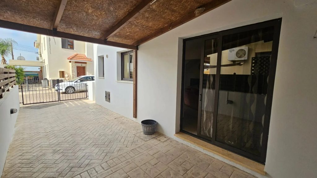 2-bed detached house with pool access in Pyla, Larnaca photo 20