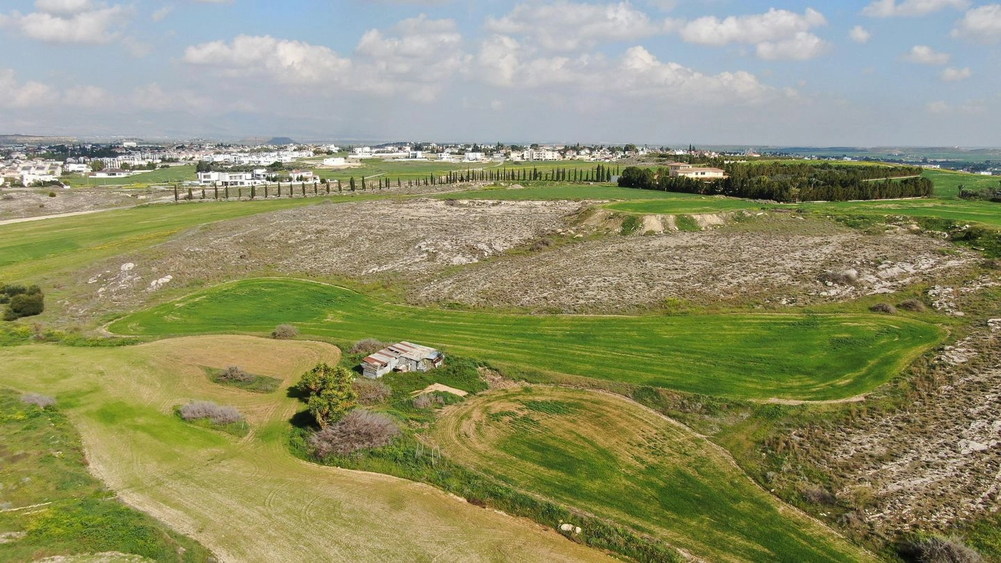8,037m² Plot for Sale in Geri, Nicosia District