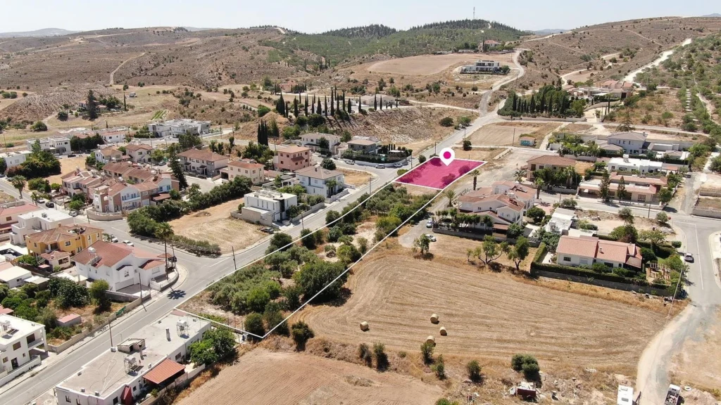 4,135m² Plot for Sale in Pera Chorio, Nicosia District