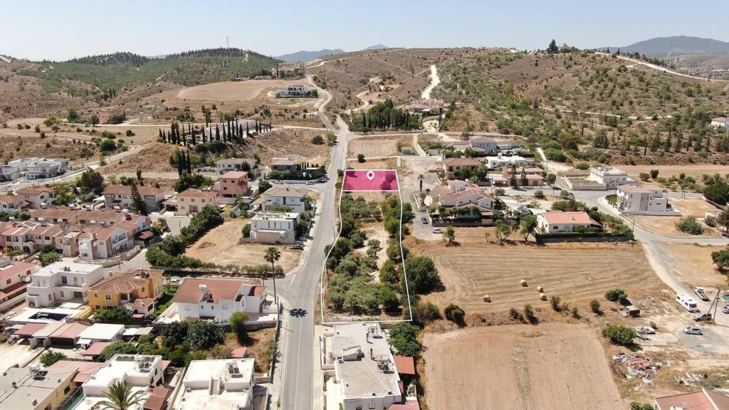 4,135m² Plot for Sale in Pera Chorio, Nicosia District