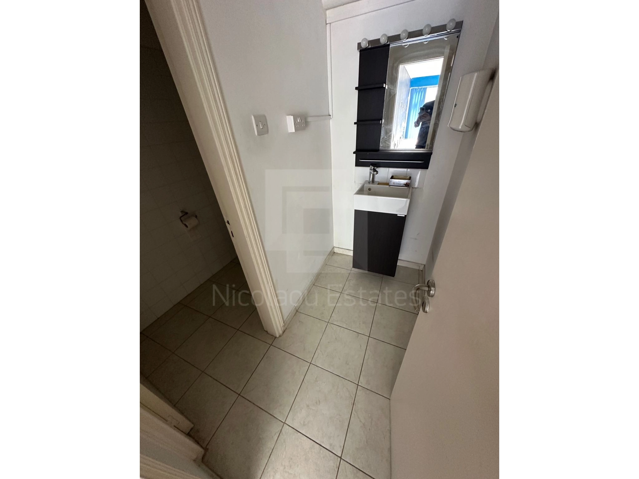 38m² Commercial for Rent in Strovolos, Nicosia District