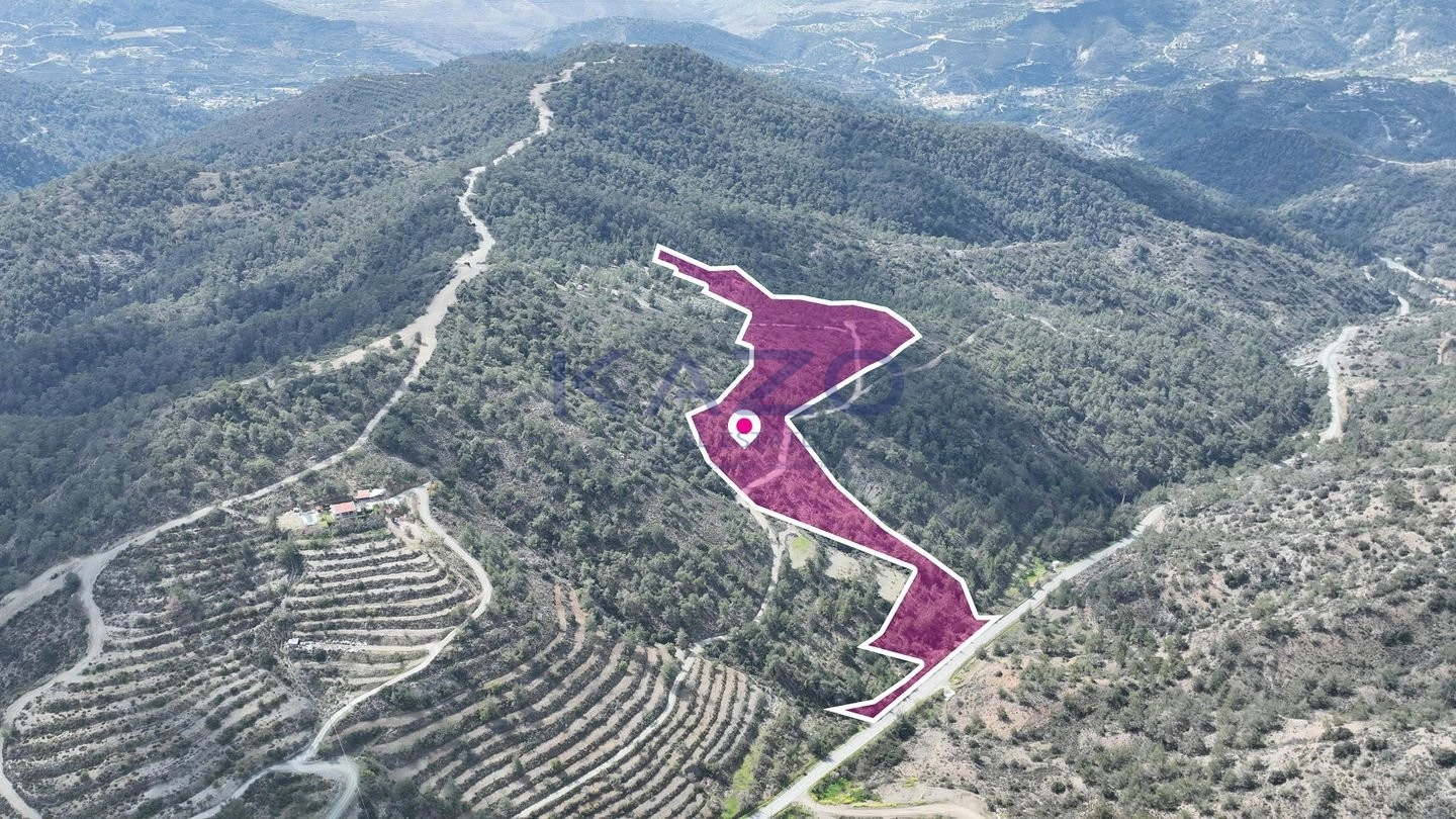 88,660m² Plot for Sale in Louvaras, Limassol District
