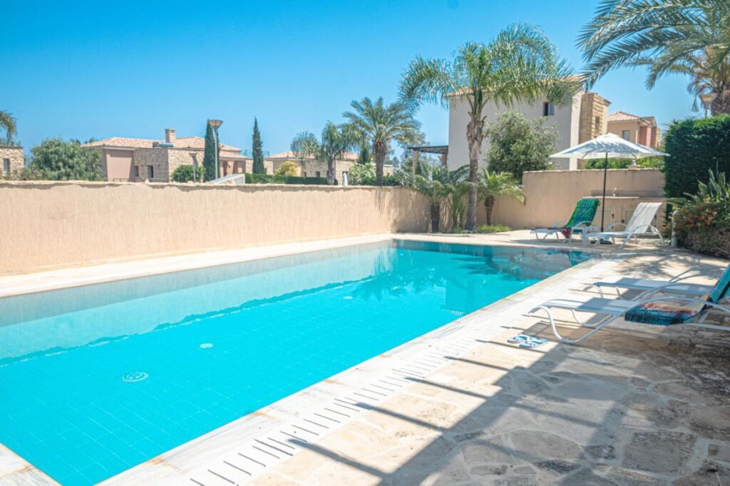 5-bed house with private pool in Polis Chrysochous photo 9