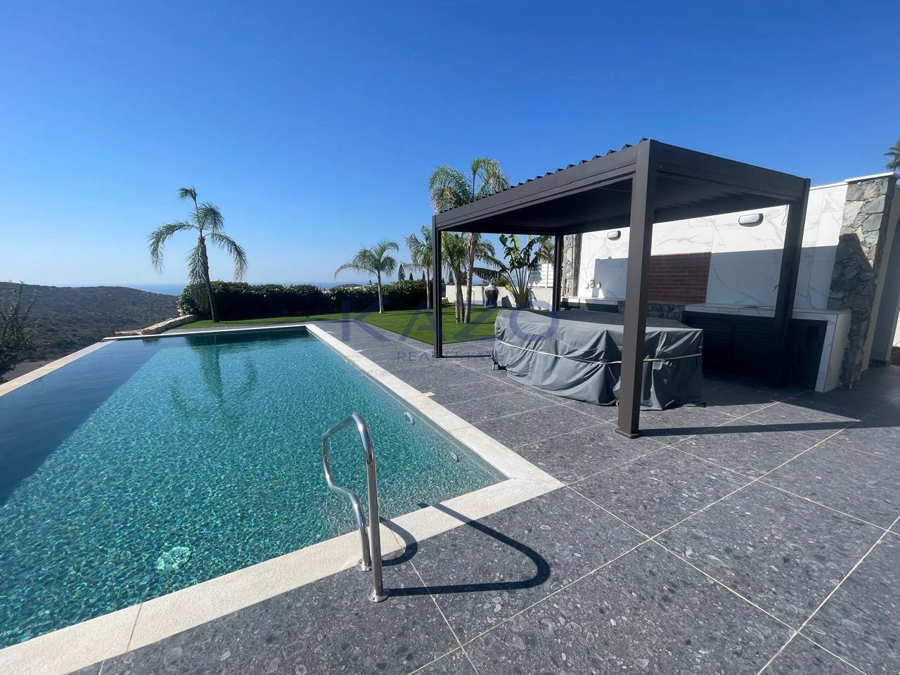 4 Bedroom House for Sale in Parekklisia, Limassol District