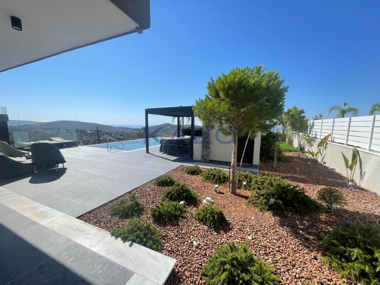 4 Bedroom House for Sale in Parekklisia, Limassol District