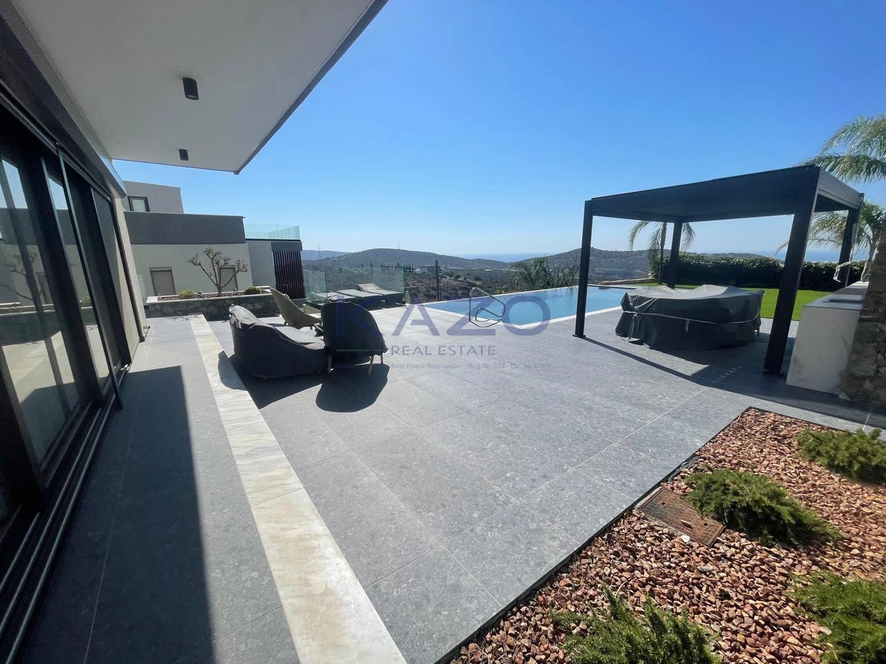 4 Bedroom House for Sale in Parekklisia, Limassol District