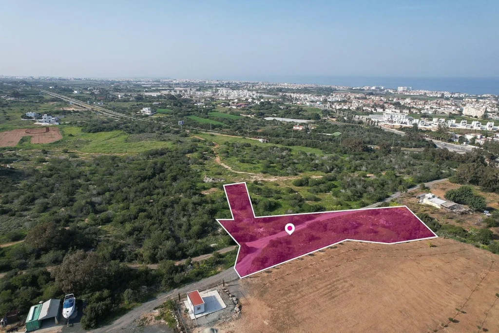 3,498m² Plot for Sale in Paralimni, Famagusta District
