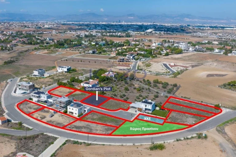 560m² Plot for Sale in Latsia, Nicosia District