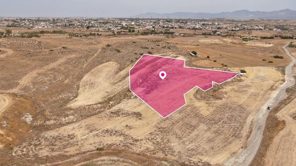9,458m² Plot for Sale in Geri, Nicosia District