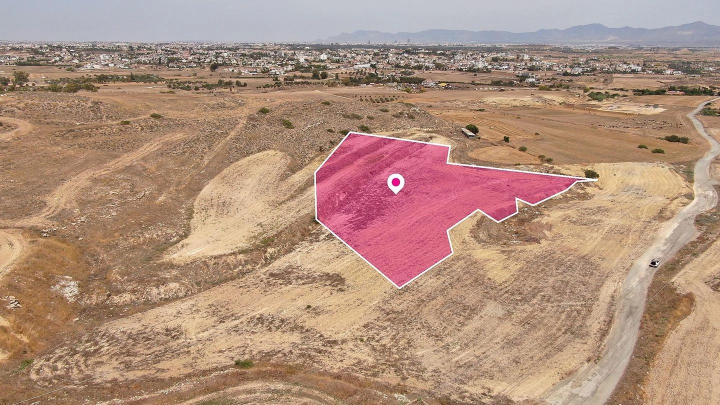 9,458m² Plot for Sale in Geri, Nicosia District