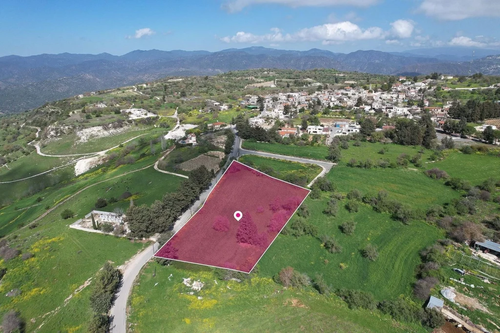 6,857m² Plot for Sale in Paphos District