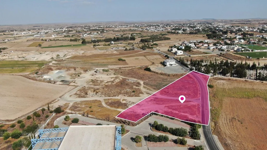 8,157m² Plot for Sale in Latsia, Nicosia District