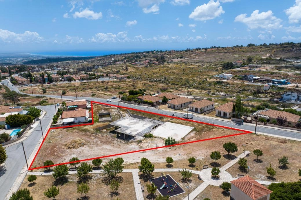 3,040m² Plot for Sale in Souni, Limassol District