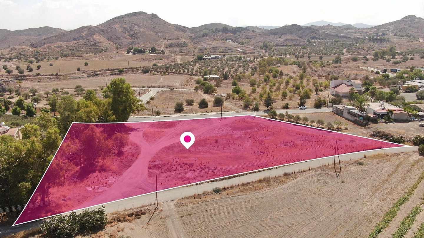 6,820m² Plot for Sale in Analiontas (Kataliontas), Nicosia District