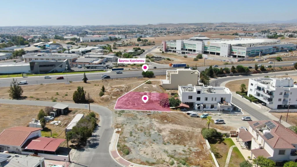 2,314m² Plot for Sale in Strovolos, Nicosia District