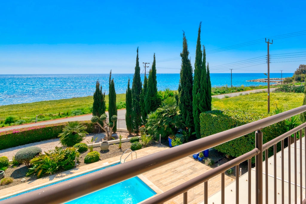 4 Bedroom House for Sale in Agios Theodoros, Larnaca District