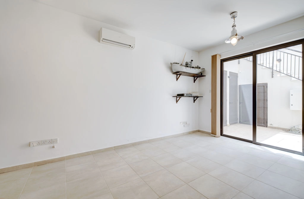 4 Bedroom House for Sale in Agios Theodoros, Larnaca District