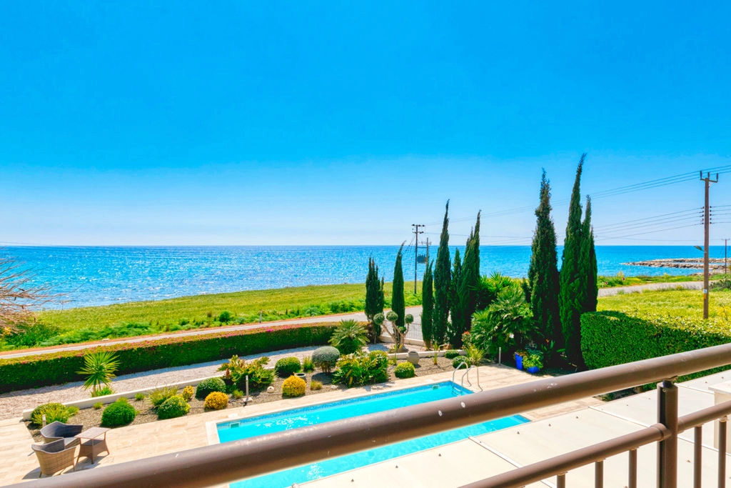 4 Bedroom House for Sale in Agios Theodoros, Larnaca District