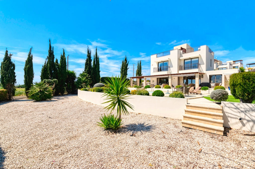 4 Bedroom House for Sale in Agios Theodoros, Larnaca District