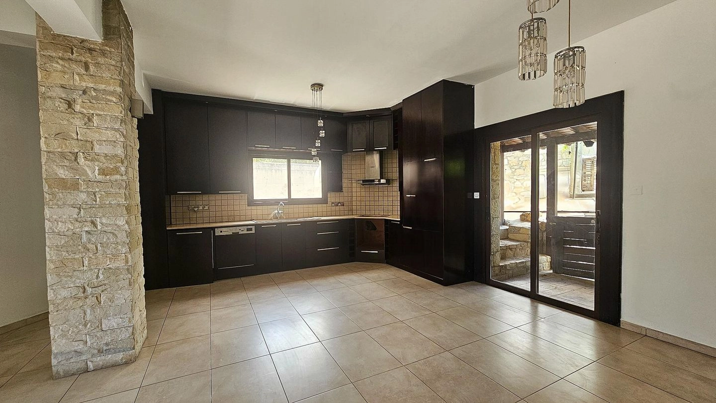 2 Bedroom House for Sale in Koilani, Limassol District