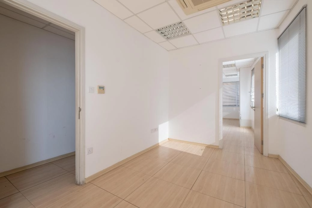 Office for Sale in Nicosia – Trypiotis