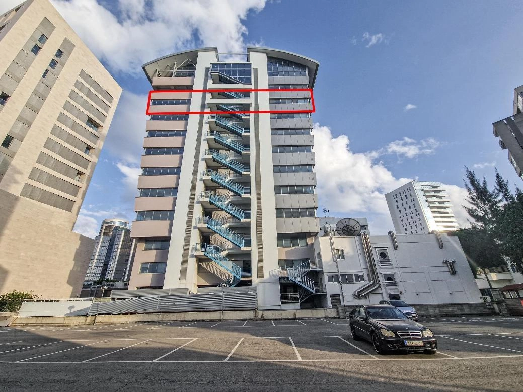 Office for Sale in Nicosia – Trypiotis