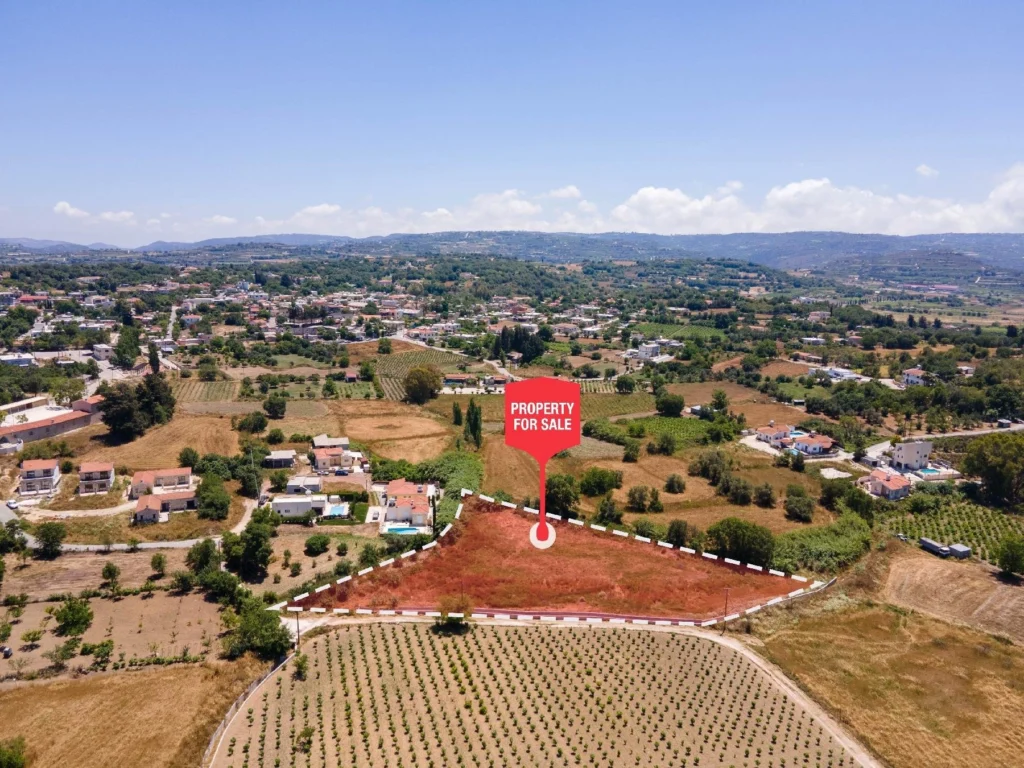 5,017m² Plot for Sale in Polemi, Paphos District
