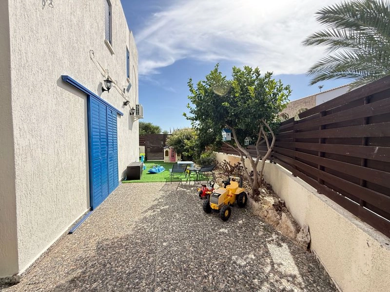 3 Bedroom House for Sale in Chlorakas, Paphos District