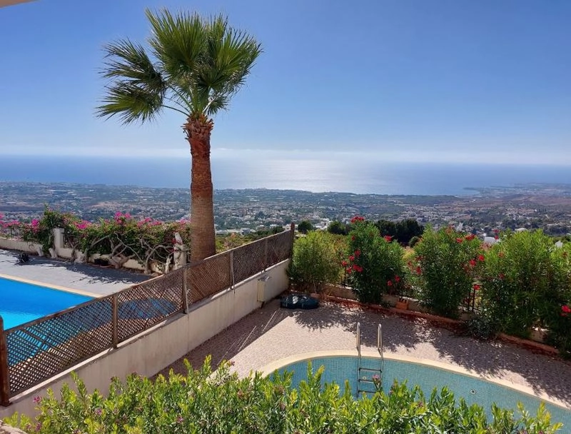 5 Bedroom House for Sale in Tala, Paphos District
