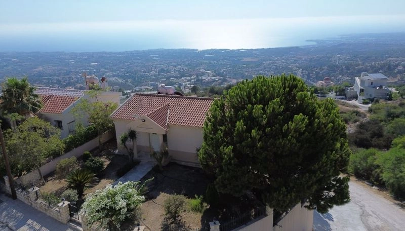 5 Bedroom House for Sale in Tala, Paphos District