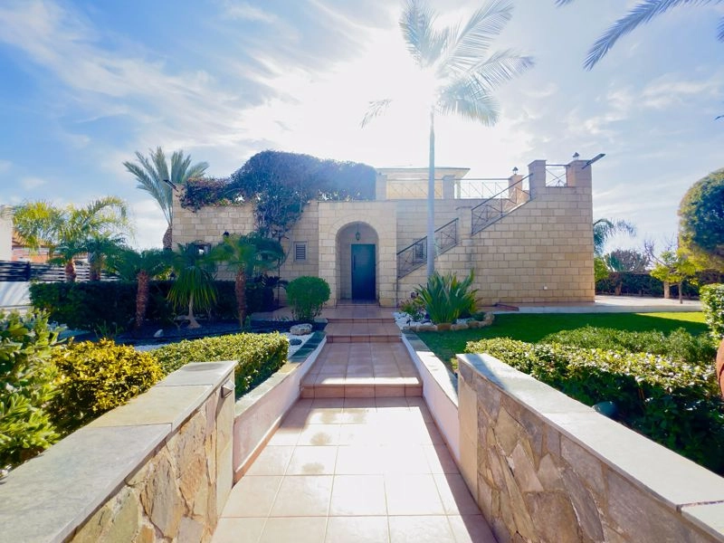 3 Bedroom House for Sale in Peyia, Paphos District
