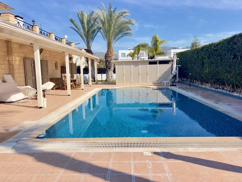 3 Bedroom House for Sale in Peyia, Paphos District