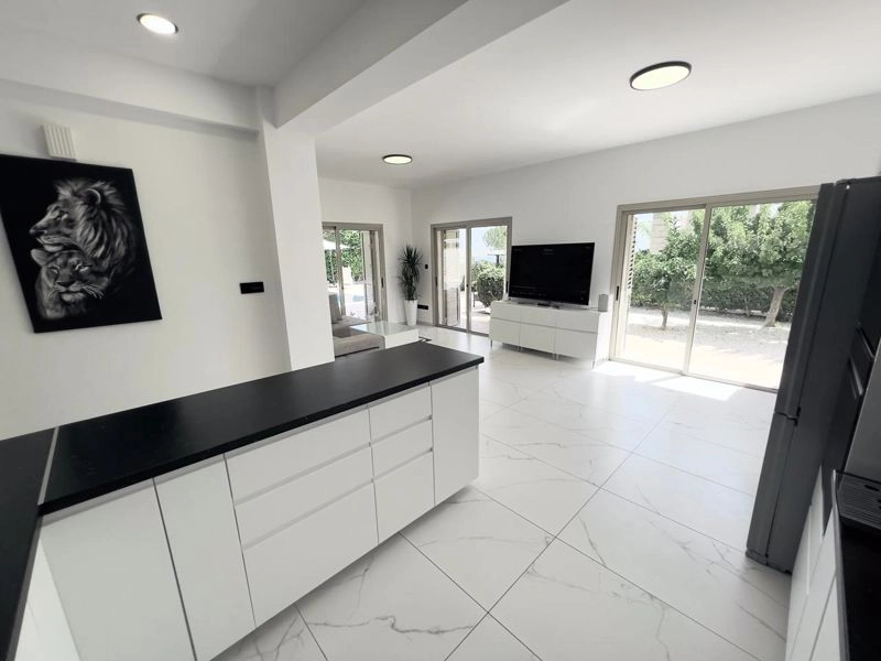 3 Bedroom House for Sale in Peyia, Paphos District