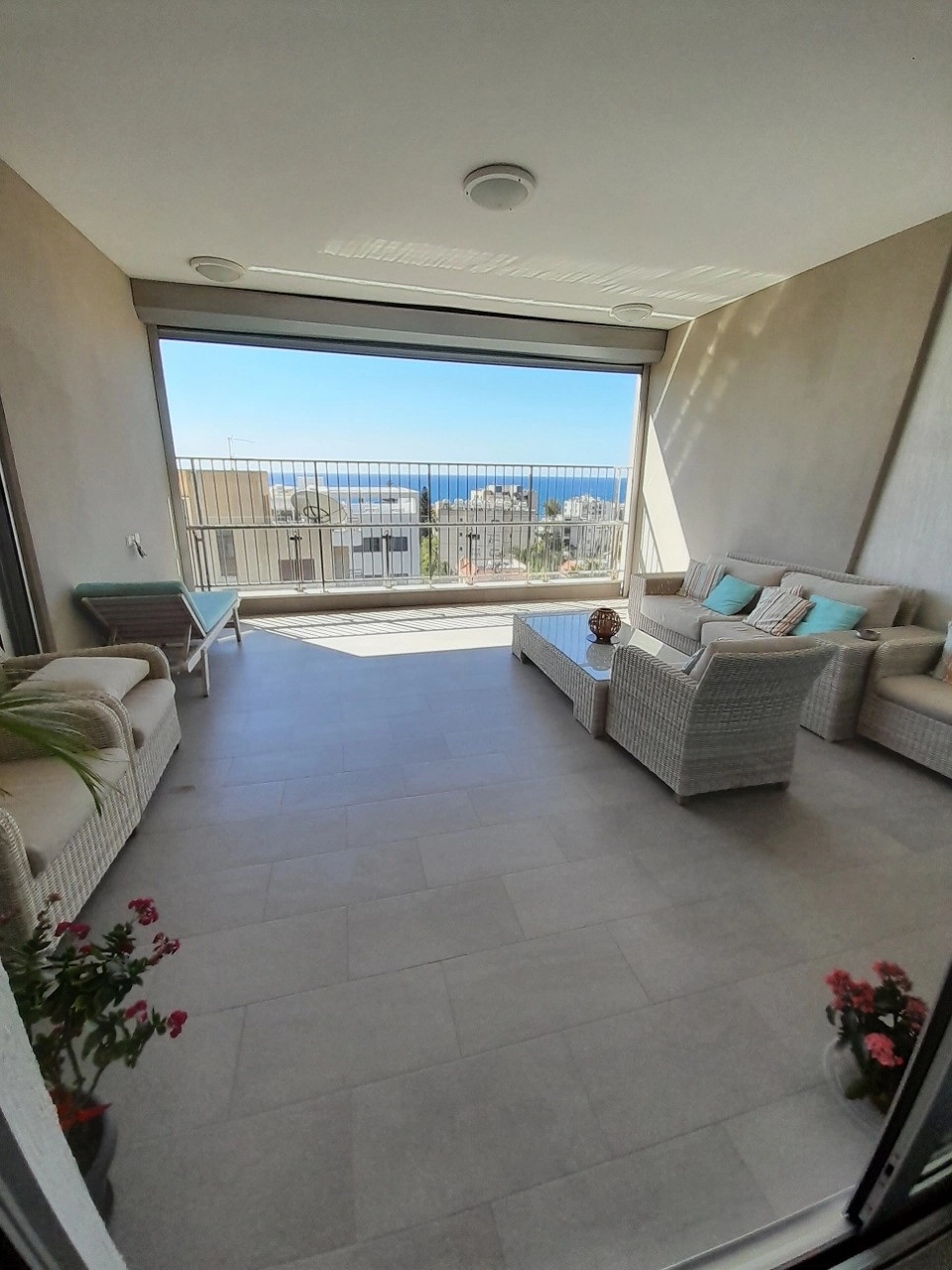 4 Bedroom Apartment for Sale in Agios Tychonas, Limassol District