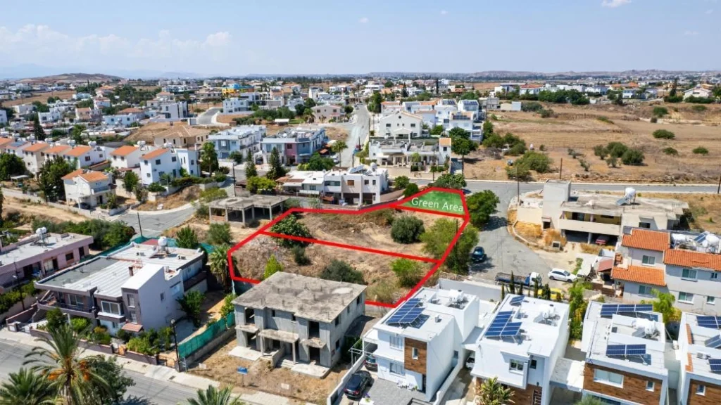1,392m² Plot for Sale in Tseri, Nicosia District