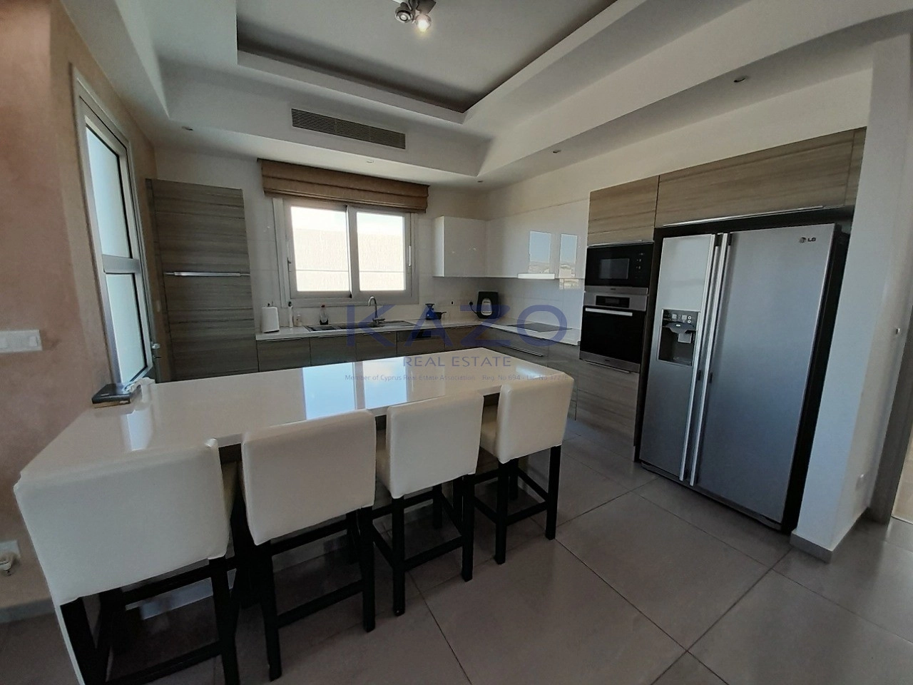 4 Bedroom Apartment for Sale in Agios Tychonas, Limassol District