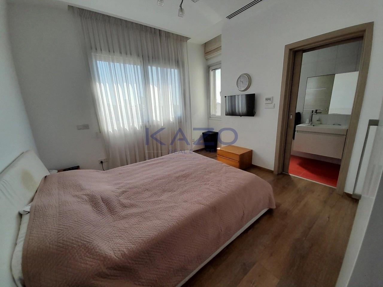 4 Bedroom Apartment for Sale in Agios Tychonas, Limassol District
