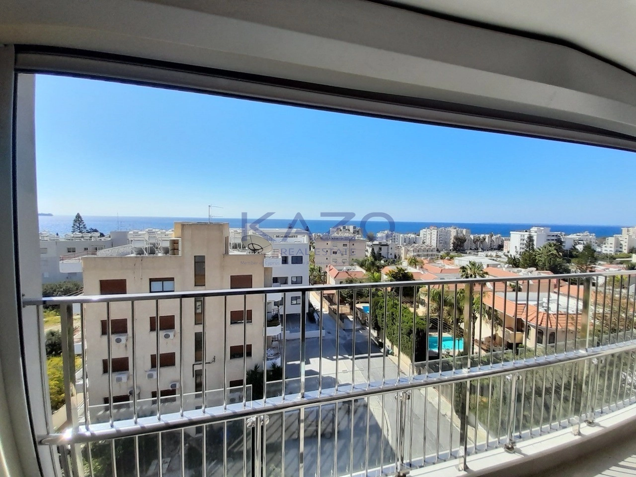 4 Bedroom Apartment for Sale in Agios Tychonas, Limassol District