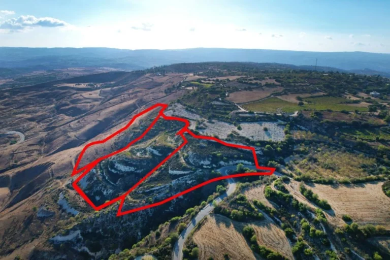 43,145m² Plot for Sale in Fyti, Paphos District