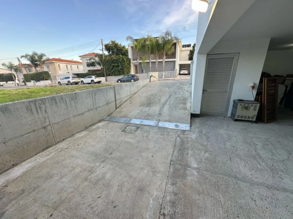 36m² Office for Rent in Dali, Nicosia District