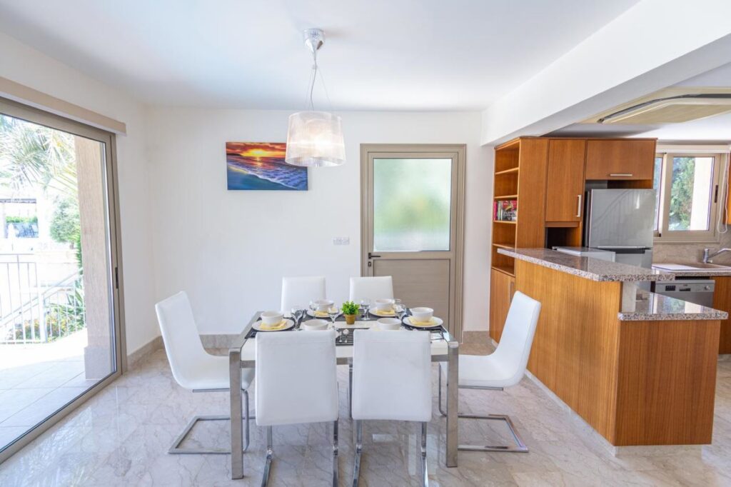 5-bed house with private pool in Polis Chrysochous photo 14