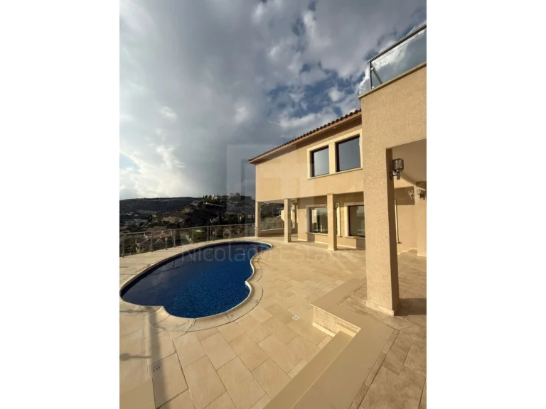 5 Bedroom House for Rent in Agios Tychonas, Limassol District