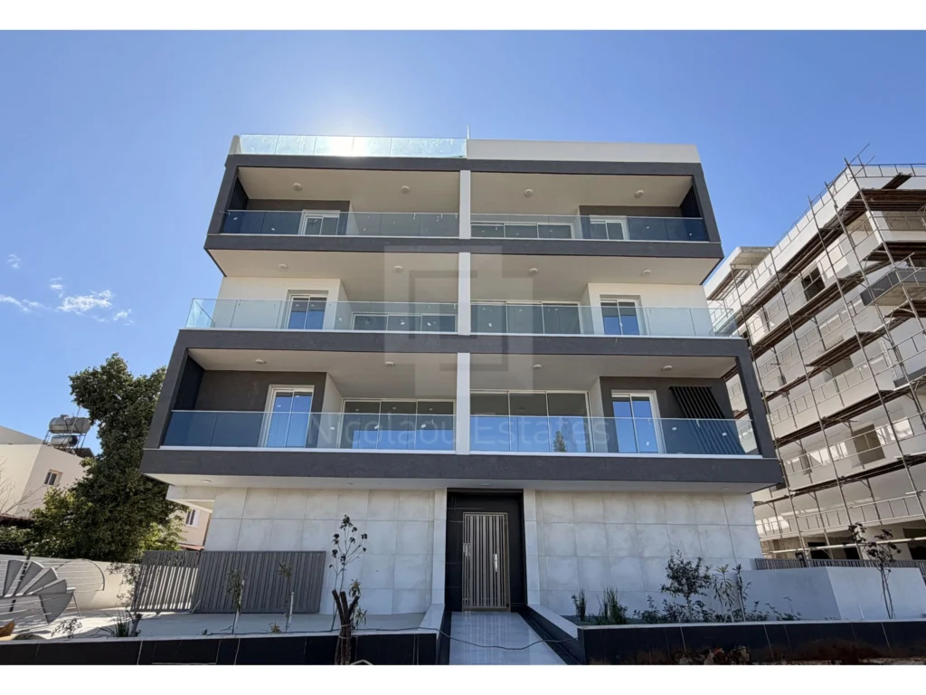 475m² Building for Sale in Strovolos, Nicosia District