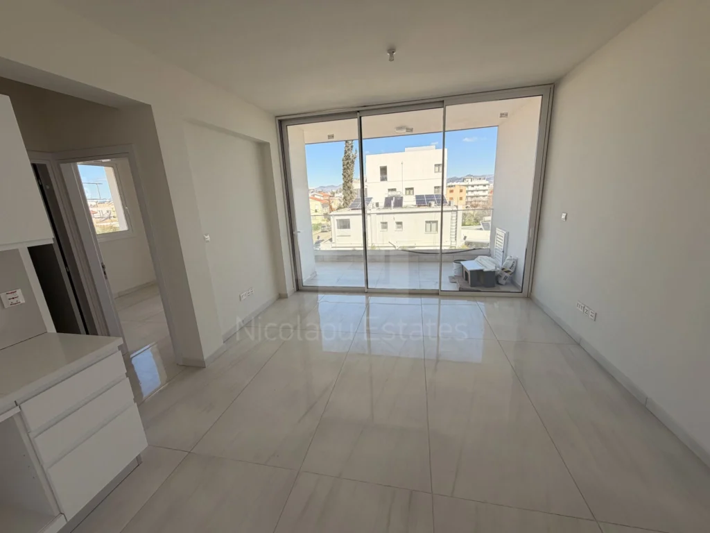 475m² Building for Sale in Strovolos, Nicosia District