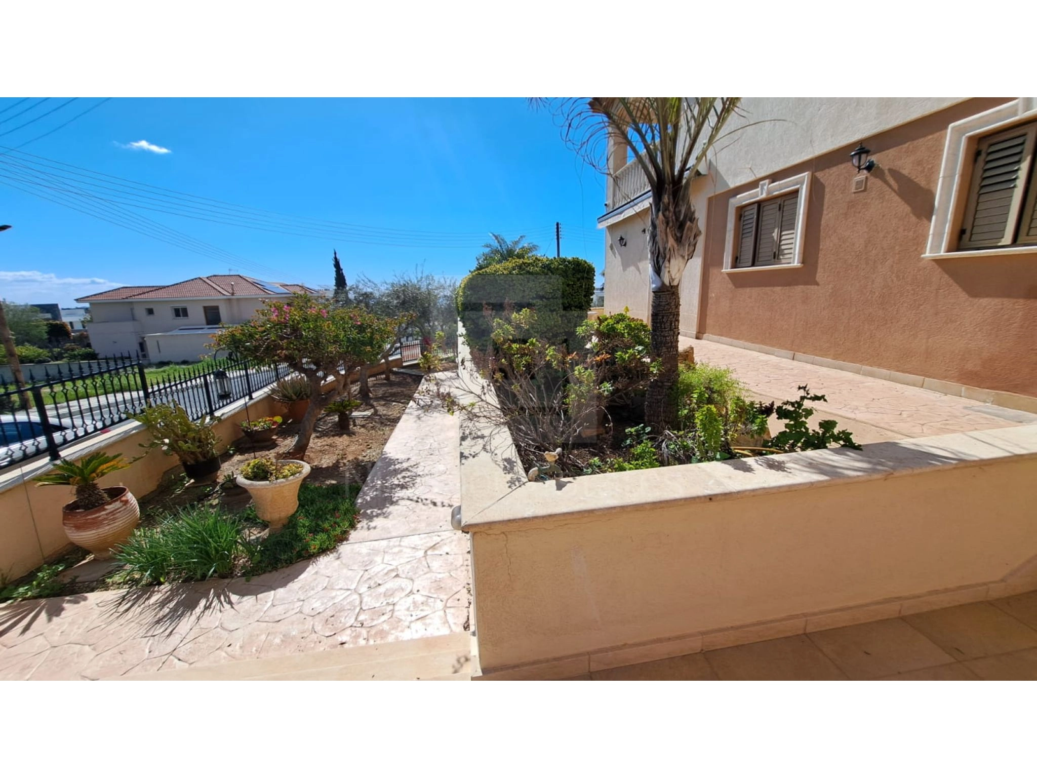 5 Bedroom House for Sale in Limassol – Agios Athanasios