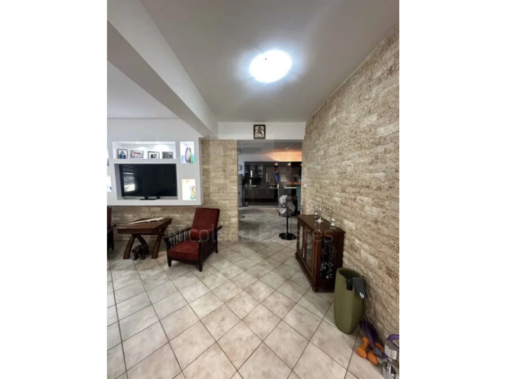4 Bedroom House for Sale in Aradippou, Larnaca District