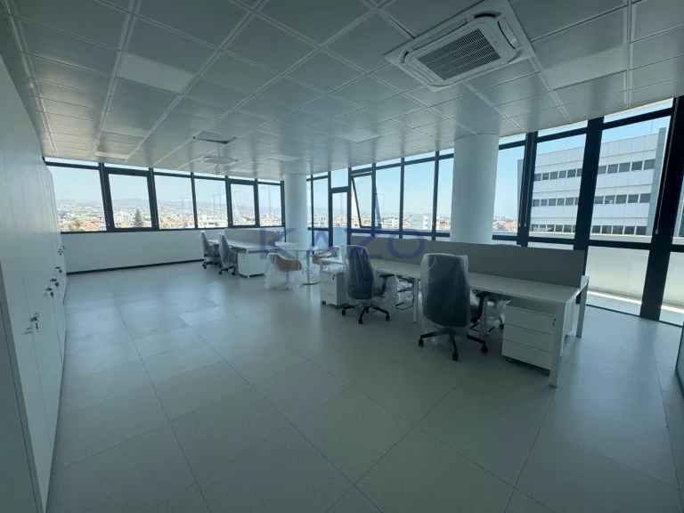 180m² Office for Rent in Limassol – Omonoia