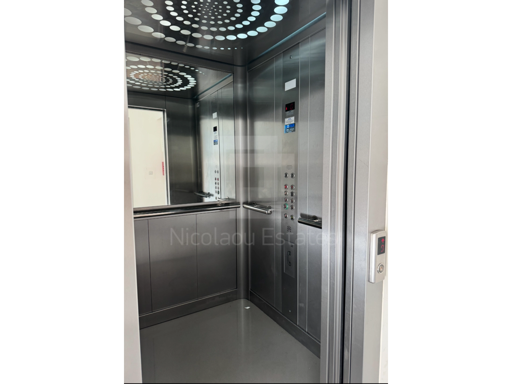 160m² Office for Rent in Strovolos, Nicosia District