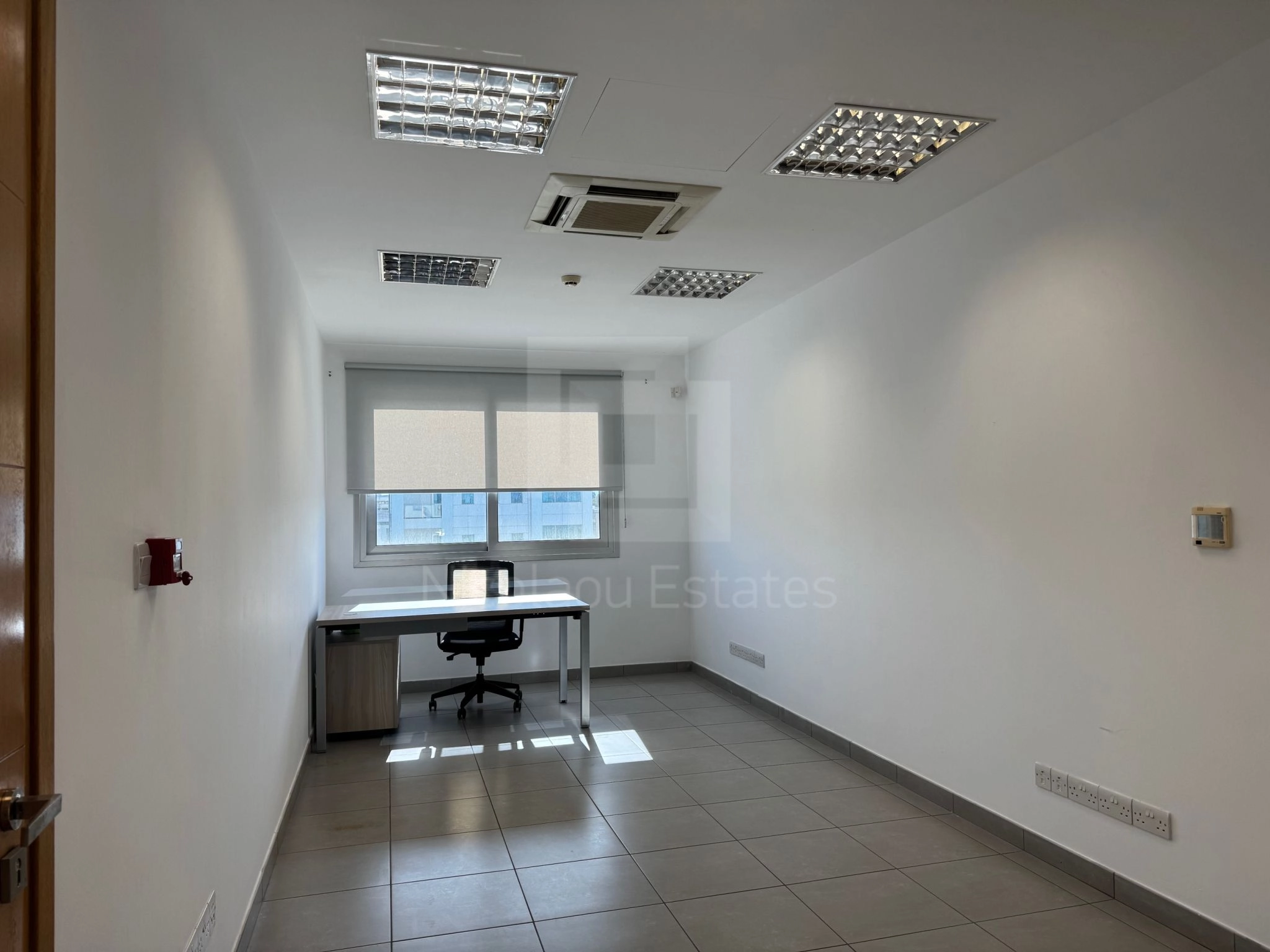 160m² Office for Rent in Strovolos, Nicosia District