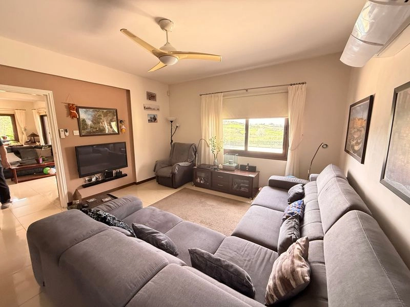 4 Bedroom House for Sale in Armou, Paphos District